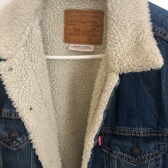 Levi’s Original Sherpa Jacket - New Condition - Picture 6 of 6